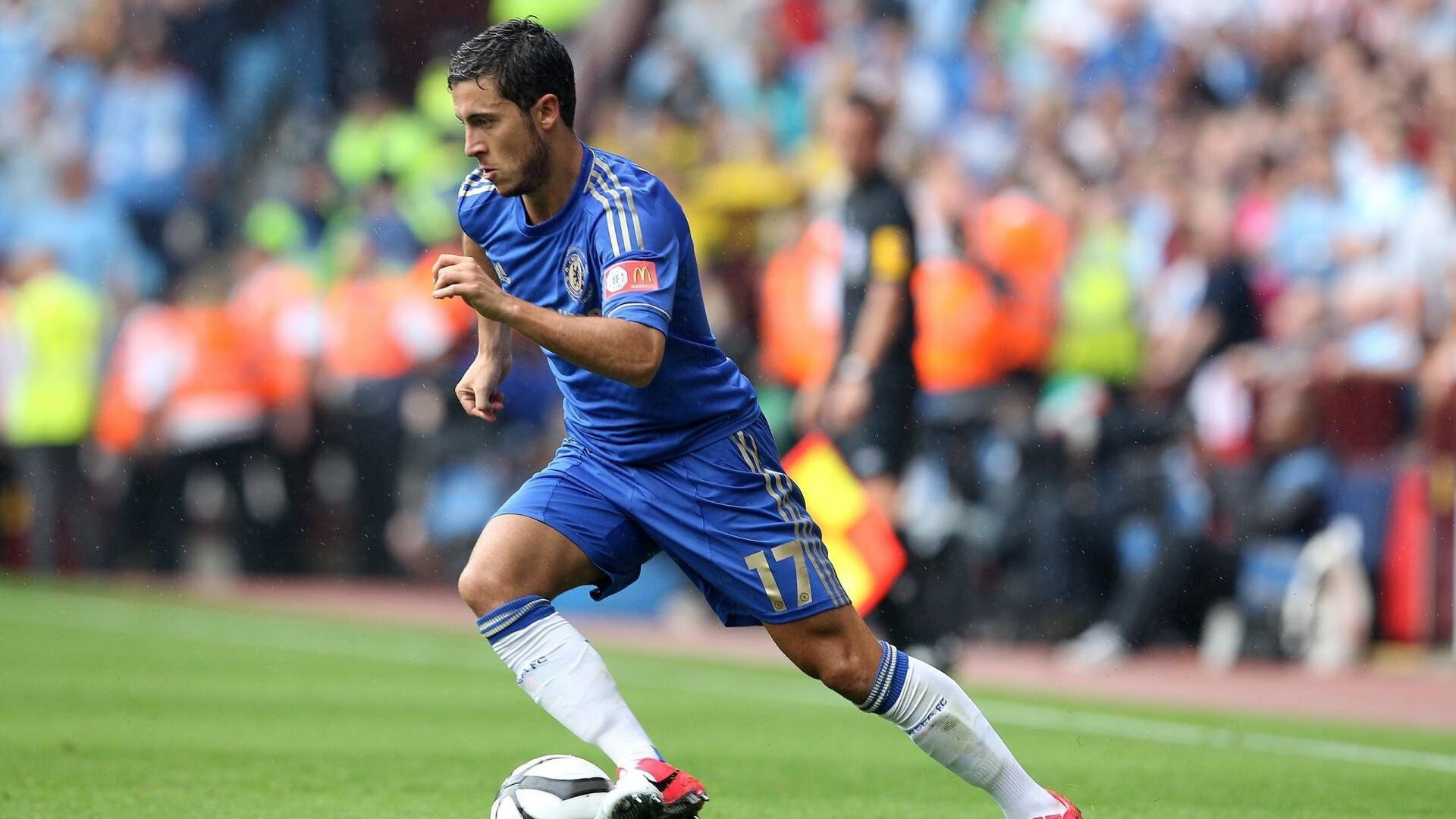 阿森纳主场3-0大胜诺丁汉森林，晋级欧冠，阿森纳对诺维奇比分