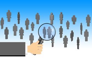 AIYOUXI-比赛中阵容调整是否能带动进攻节奏，如何选择比赛阵型